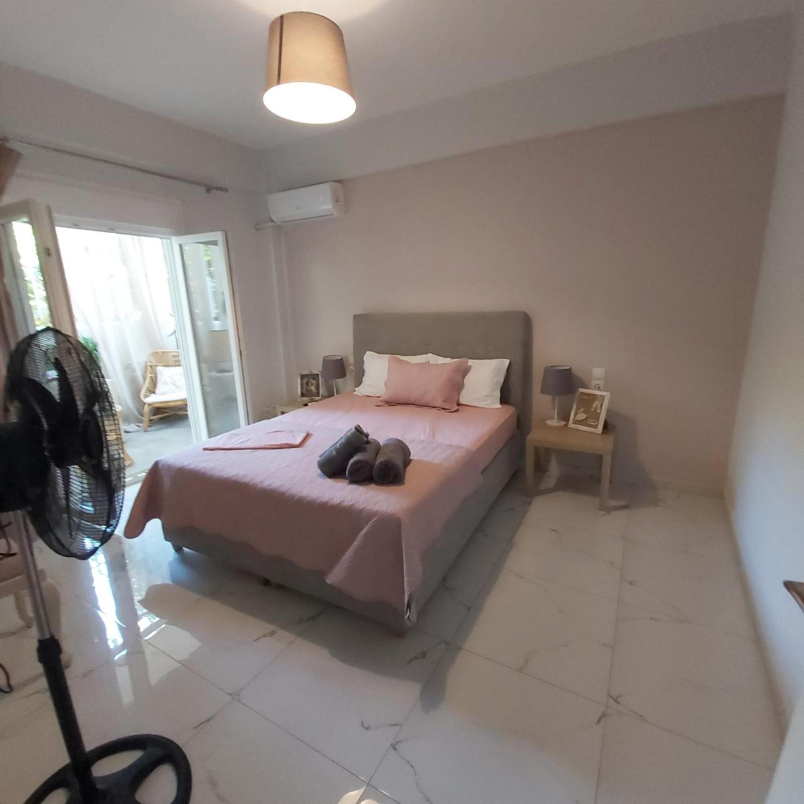 Eytyhias Yard Apartments In Poros Poros Town Exteriör bild