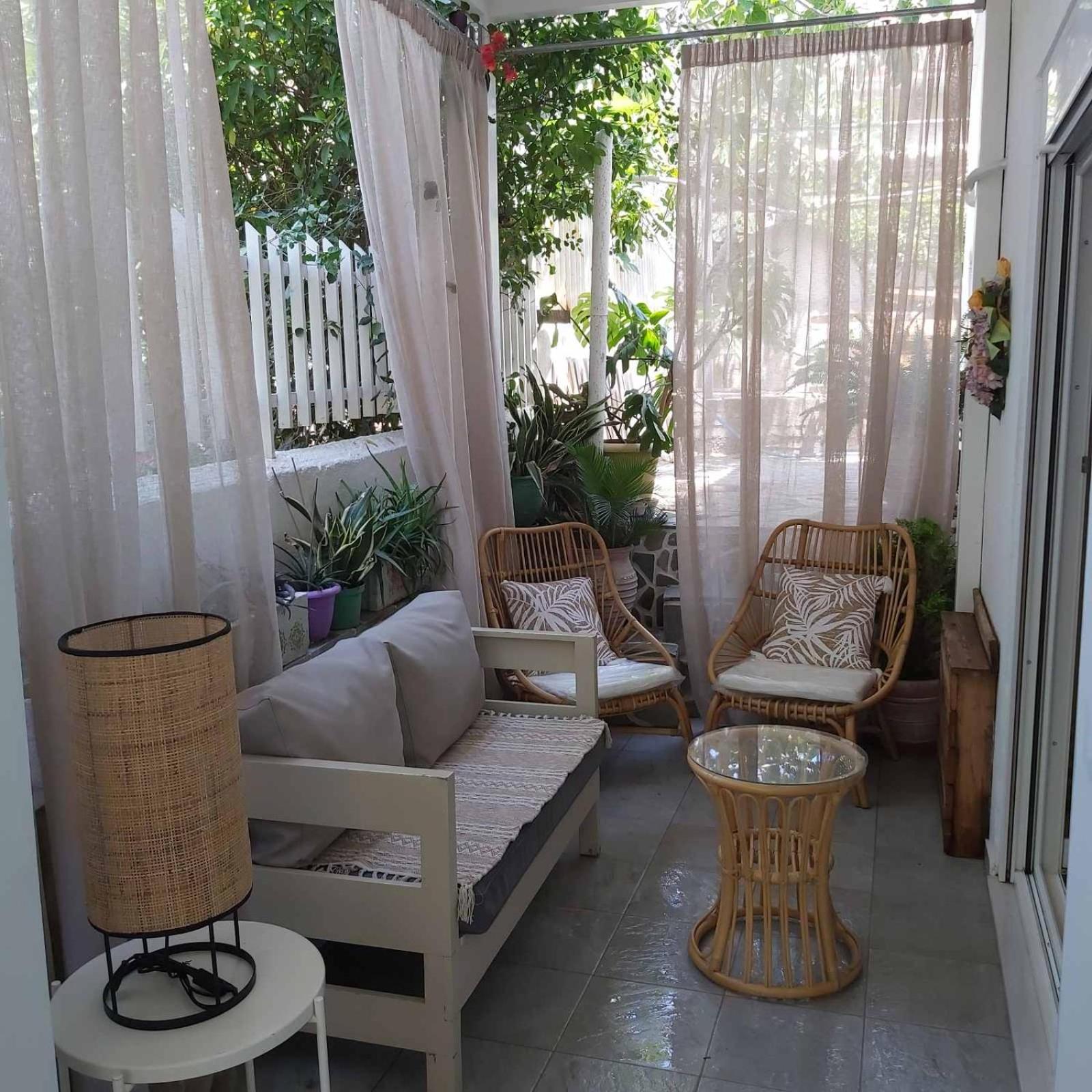 Eytyhias Yard Apartments In Poros Poros Town Exteriör bild